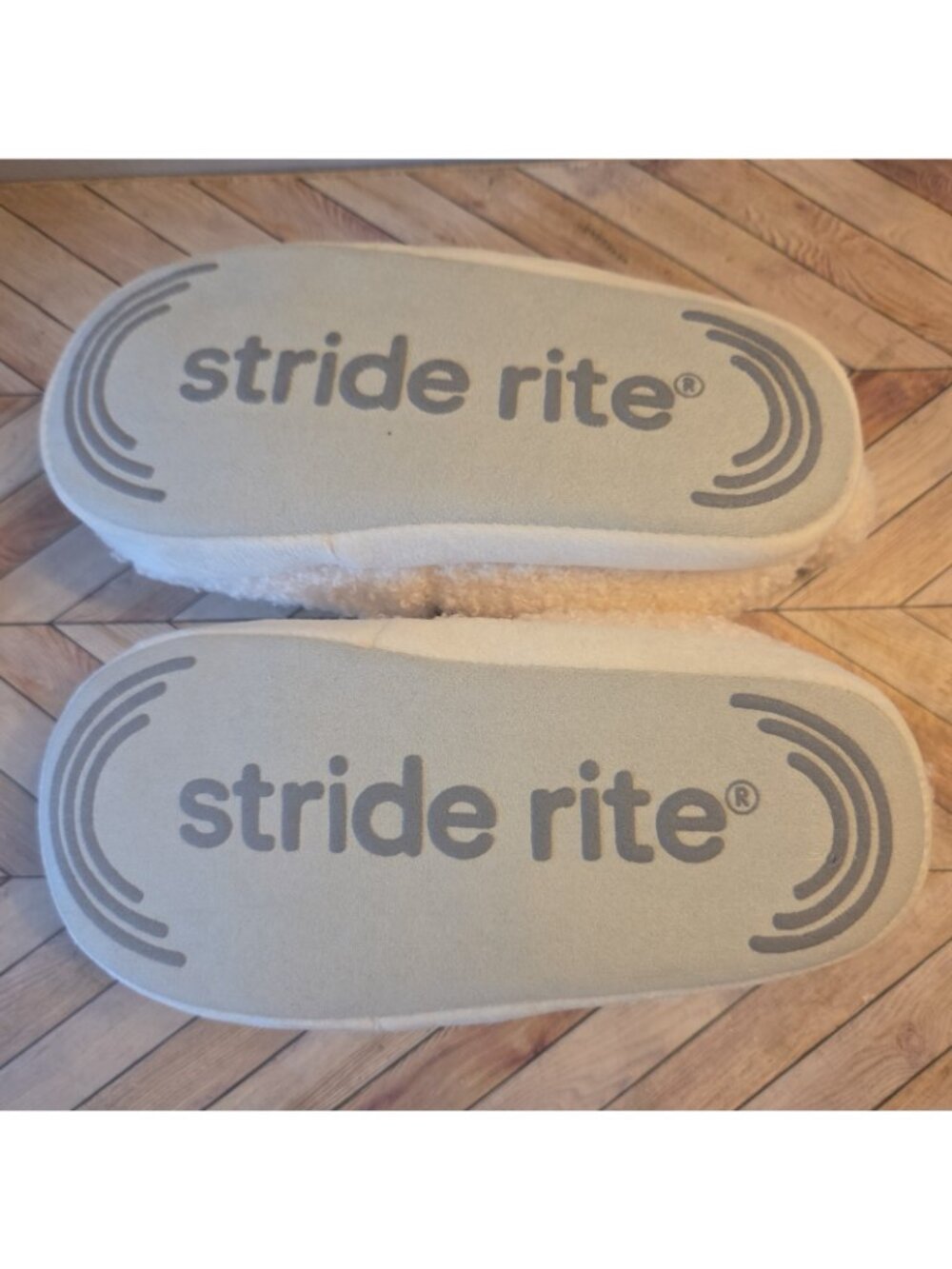 Stride Rite Slippers Size 9/10 Lamb with Crown Fleece NEW - Picture 5 of 10
